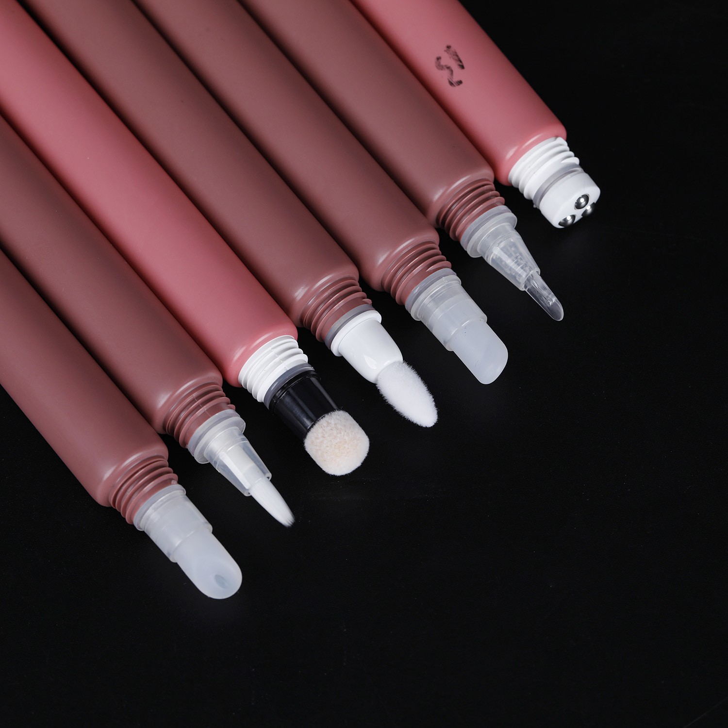 Custom Empty White Lid Clear Plastic Cosmetic Packaging Soft Squeeze Lip Gloss Tube Lip Tubes Wholesale Cosmetic Lip Gloss Tube White Lip Gloss Tube