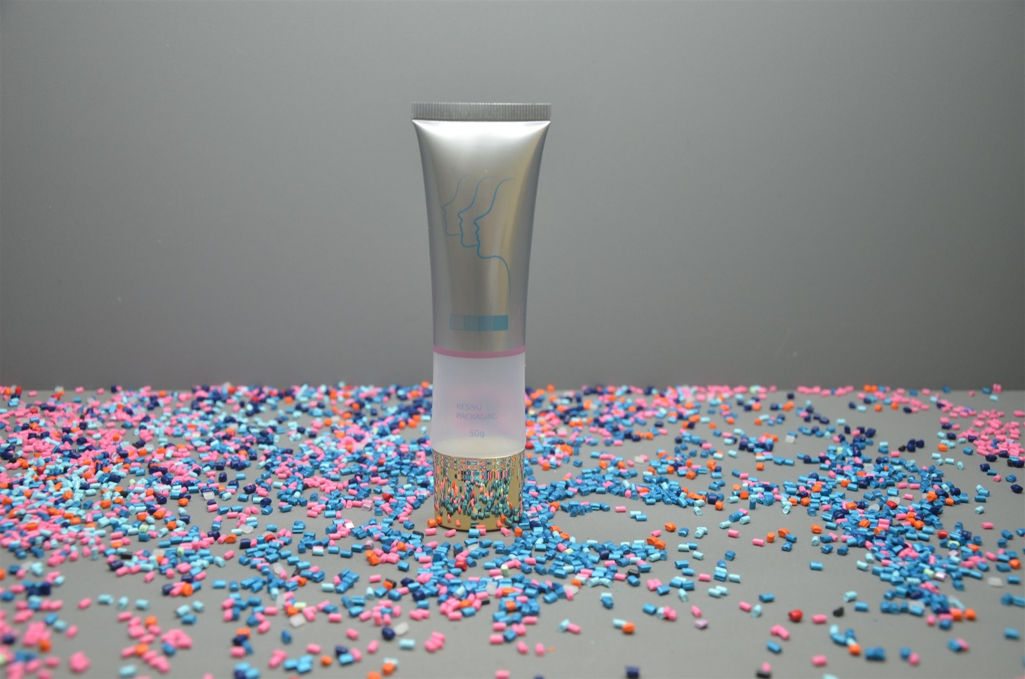 Small Form Empty Plastic Soft Touch Tube for Cosmetic Packaging